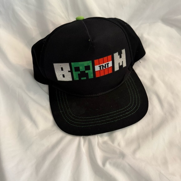 EUC Kids' Minecraft Flat Brim SnapBack Baseball Hat - Picture 1 of 3